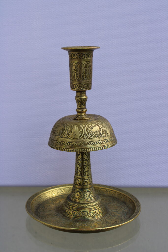 Persischer Goldständer